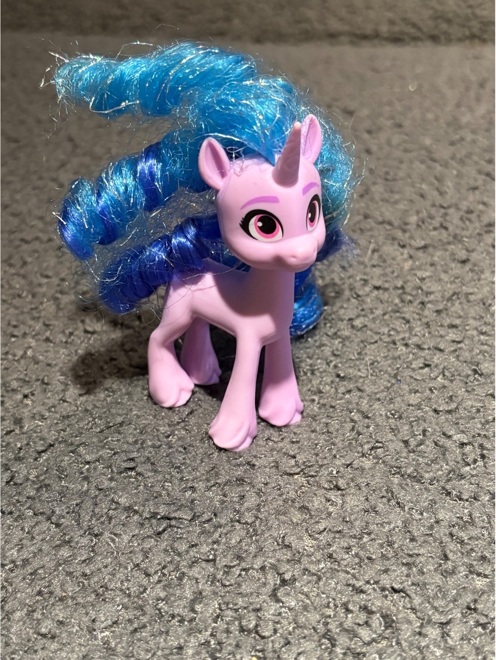 My Little Pony Izzy Moon bow
